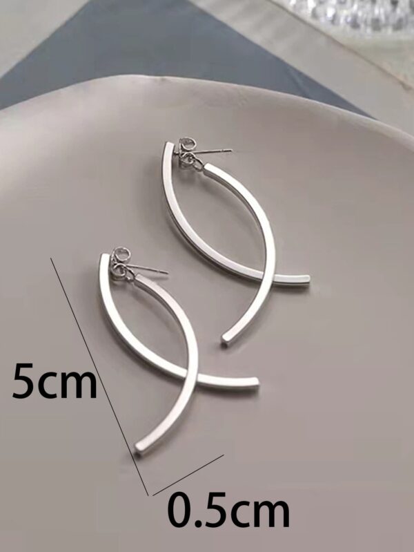 Elegant Criss Cross Earring Jackets - Image 3