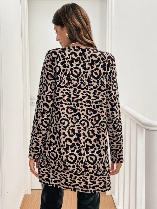 Stylish Leopard Print Jacket for Spring and Fall - Image 2